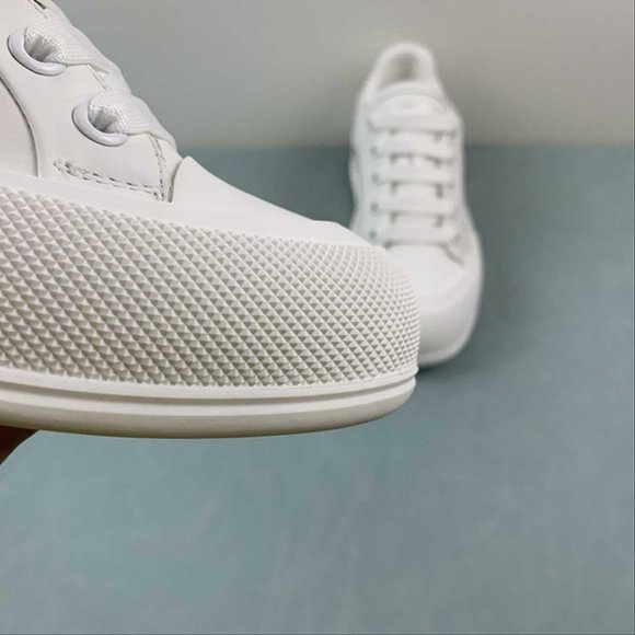 Alexander McQueen Deck Skate Plimsoll White Black Sneakers size 9 - Picture 10 of 15